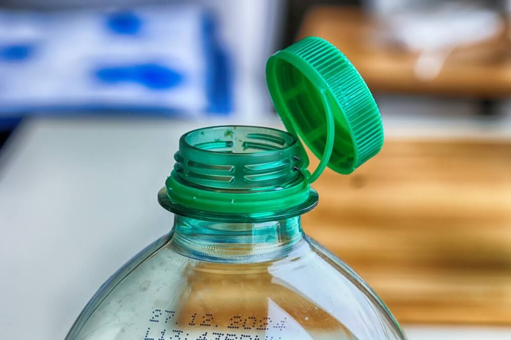 plastic-bottle-with-cap
